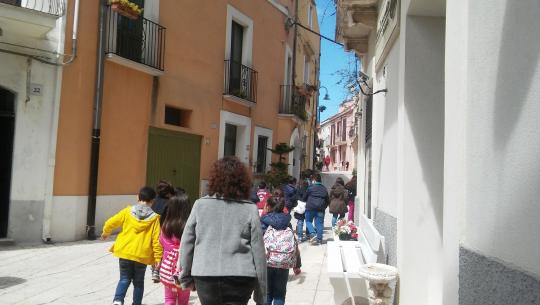 GLI ALUNNI DI SAN NICANDRO GARGANICO IN VISITA IN CITTÀ E AL BORGO