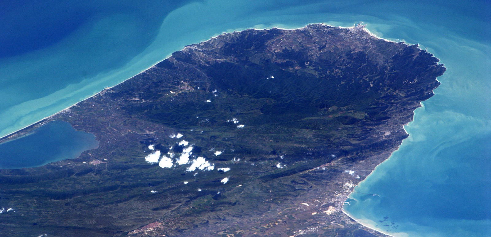 AVANZA IL MARE, ARRETRA LA COSTA DEL GARGANO