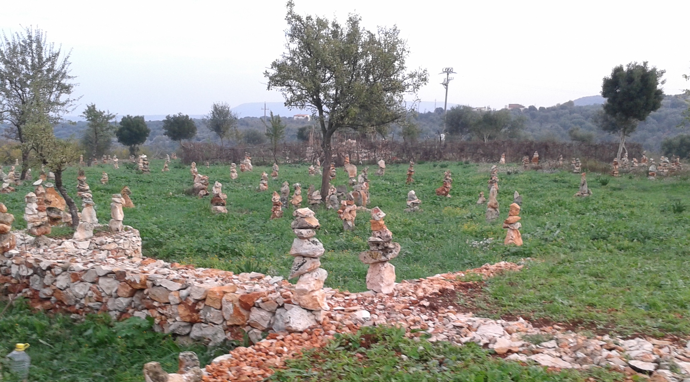 LA “LAND ART”, LE PIETRE IN EQUILIBRIO DI SAN NICANDRO