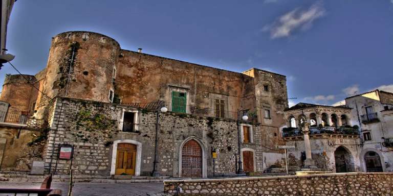 CASTELLO NORMANNO ARAGONESE DI SAN NICANDRO, A GIORNI NELLA DISPONIBILITA’ DEL COMUNE
