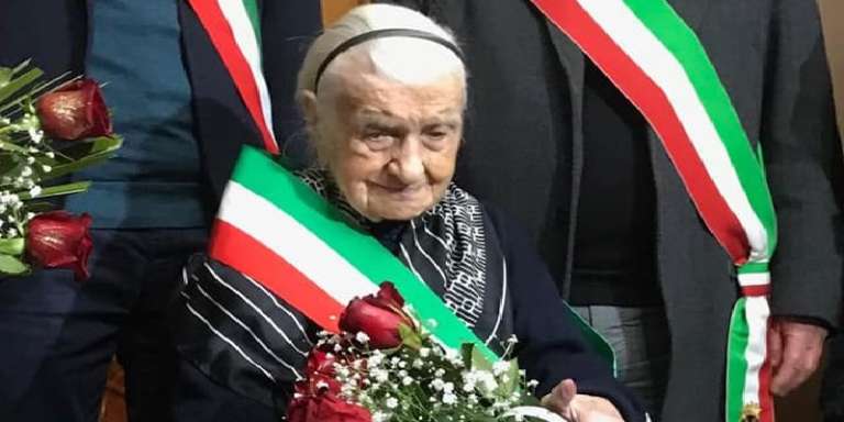 NONNA PEPPA HA 115 ANNI