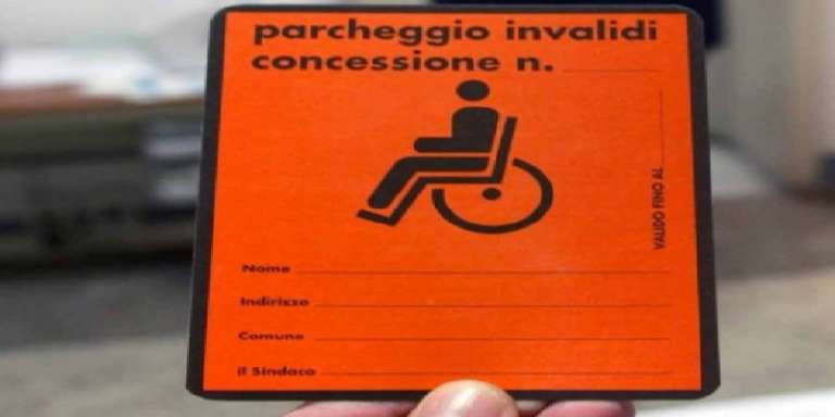 PUBBLICATO IL REGOLAMENTO COMUNALE PER I CONTRASSEGNI DI PARCHEGGI INVALIDI