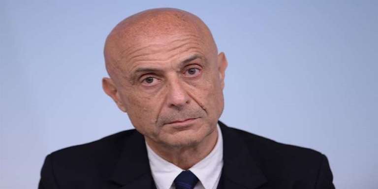 IL MINISTRO MINNITI ALL’INAUGURAZIONE REPARTO ANTICRIMINE A SAN SEVERO