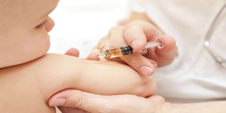 LE VACCINAZIONI OBBLIGATORIE AGITANO LE ACQUE DEL GOVERNO CONTE