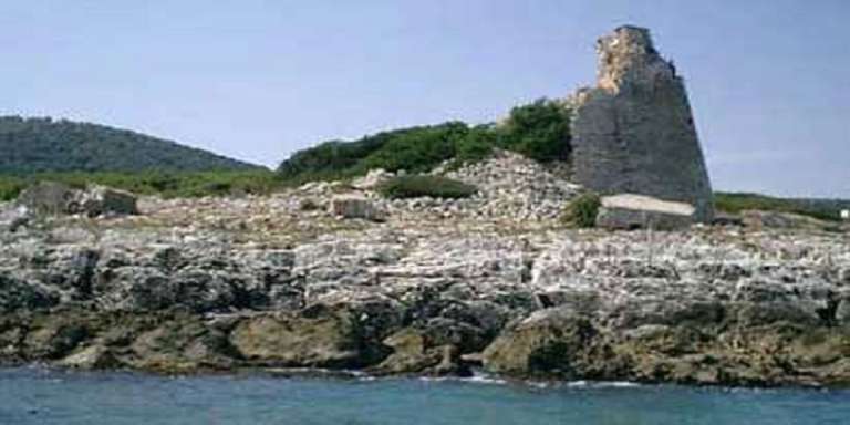 TURISMO A SAN NICANDRO: TORRE DI CALAROSSA E TORRE MILETO TURISMO A SAN NICANDRO: TORRE DI CALAROSSA E TORRE MILETO