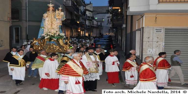 SAN NICANDRO, FESTEGGIAMENTI IN ONORE DELLA MADONNA DEL ROSARIO