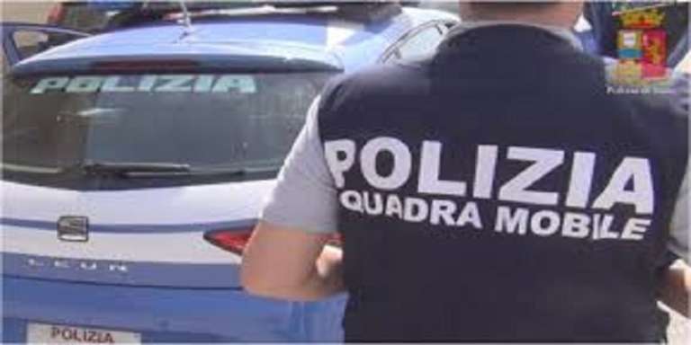APRICENA: POLIZIA DI STATO ARRESTA CAPORALE IN FLAGRANZA DI REATO