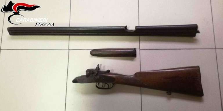 FUCILI, PISTOLA, CARTUCCE, TUTE MIMETICHE, SEGHE CIRCOLARI USATE PER GLI ASSALTI AI PORTAVALORI