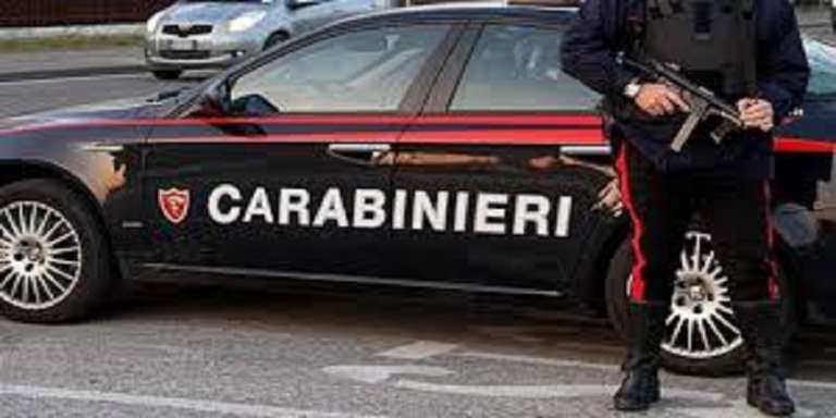 SERVIZI STRAORDINARI DI CONTROLLO, I CARABINIERI ARRESTANO 7 PERSONE E SEQUESTRATI 4 FUCILI E DROGA