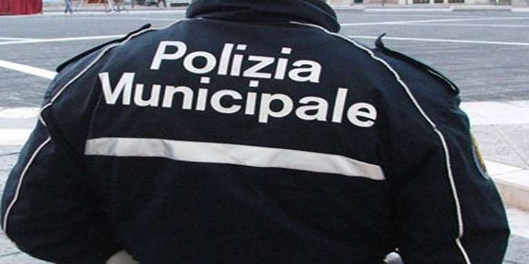 LESINA, CONCORSO PUBBLICO PER LA COPERTURA DI 3 POSTI AGENTE DI POLIZIA MUNICIPALE