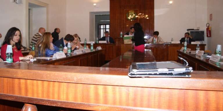 LE CONSIDERAZIONE DI UN CITTADINO SANNICANDRESE SULLA CRISI POLITICA