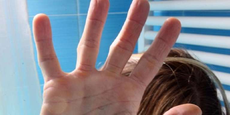CODICE ROSSO CONTRO GLI UOMINI CHE ODIANO LE DONNE