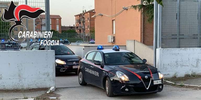 CARABINIERI ARRESTANO DUE PERSONE PER DETENZIONE STUPEFACENTI E ORDIGNO ARTIGIANALE