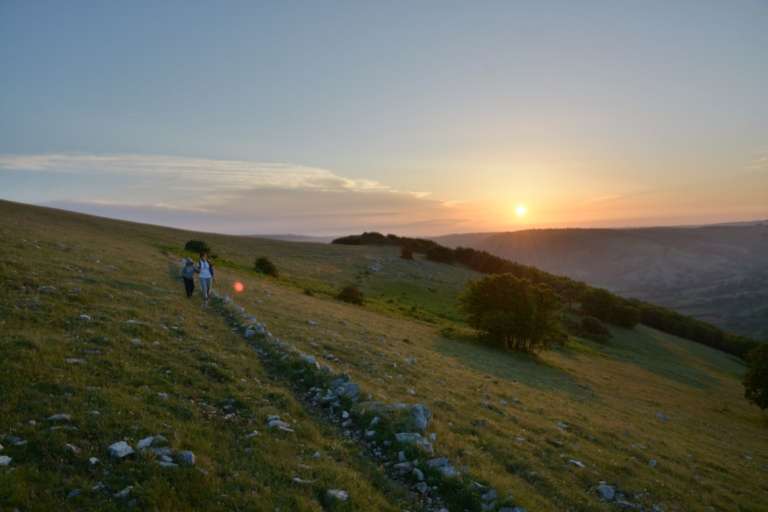 “MOONLIGHT LOVE TREKKING”, UN INNO ALL’AMORE SOTTO LA LUNA PIENA DEL GARGANO