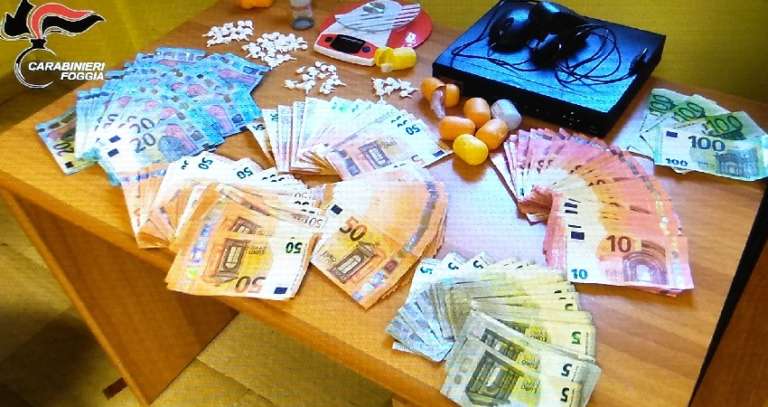 AGLI ARRESTI DUE CONIUGI PER SPACCIO SOSTANZE STUPEFACENTI