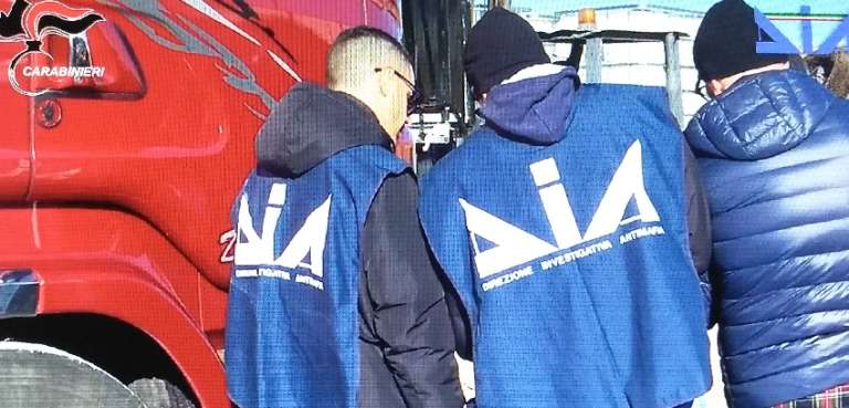 SEQUESTRO DI BENI PER OLTRE 2.000.000 EURO ANCHE NELLA GESTIONE ILLECITA DI RIFIUTI