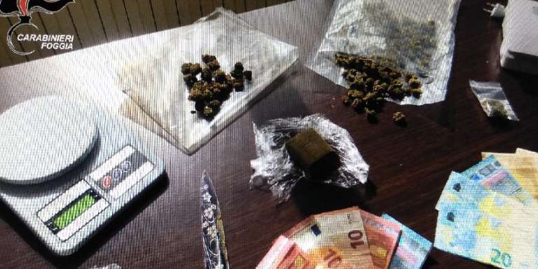 CONTROLLI CARABINIERI, ARRESTO E DENUNCIA E SEQUESTRO 100 DOSI TRA HASHISH E MARIJUANA
