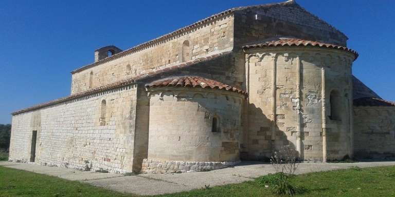 DUE PASSI TRA STORIA DI SAN NICANDRO: CASALE DI DEVIA E GROTTA DELL’ANGELO