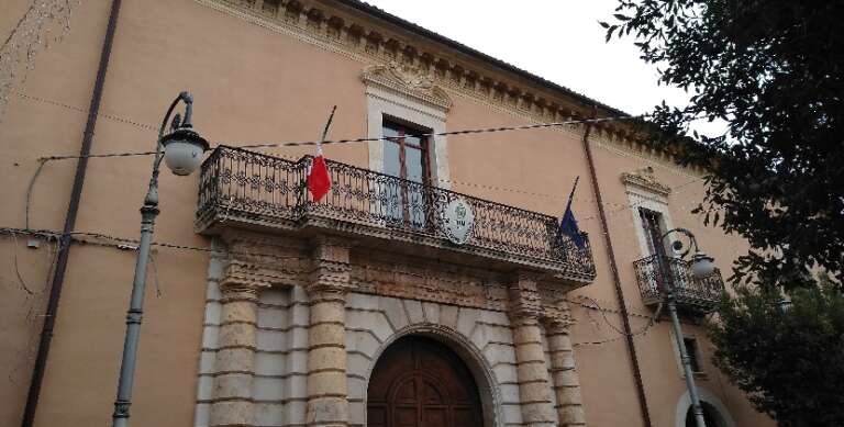 MANCA IL SERVIZIO DI PULIZIA DEI LOCALI DEL COMUNE DI SAN NICANDRO