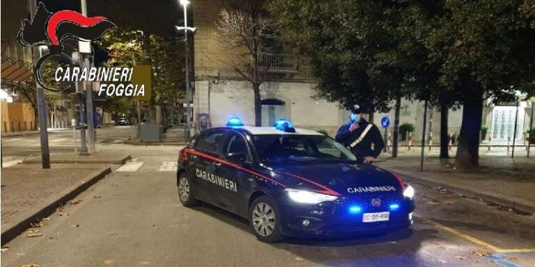 FUGGE ALL’ALT DEI CARABINIERI E CAUSA INCIDENTE STRADALE, IN MANETTE 45ENNE
