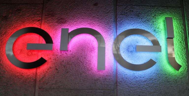 ENEL ASSUME GIOVANI LAUREATI E DIPLOMATI