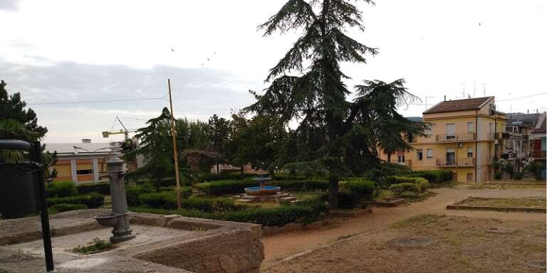 SAN NICANDRO, RIQUALIFICAZIONE URBANISTICA DI PIAZZA ALDO MORO SAN NICANDRO, RIQUALIFICAZIONE URBANISTICA DI PIAZZA ALDO MORO