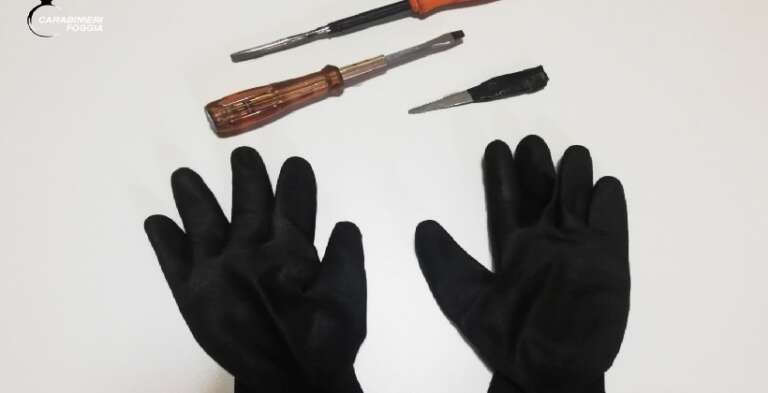 INSEGUIMENTO MOZZAFIATO CON TRE LADRI D’AUTO INSEGUIMENTO MOZZAFIATO CON TRE LADRI D’AUTO