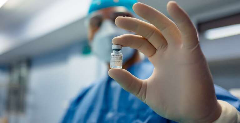 PUGLIA, INDICAZIONI OPERATIVE DEL PIANO STRAORDINARIO DI VACCINAZIONE ANTI-COVID-19 PUGLIA, INDICAZIONI OPERATIVE DEL PIANO STRAORDINARIO DI VACCINAZIONE ANTI-COVID-19