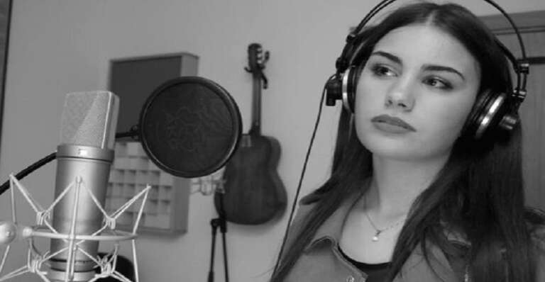 RITA RENDINA, UN ALTRO TALENTO APRICENESE AMMESSO AL PROGRAMMA TELEVISIVO “THE COACH”
