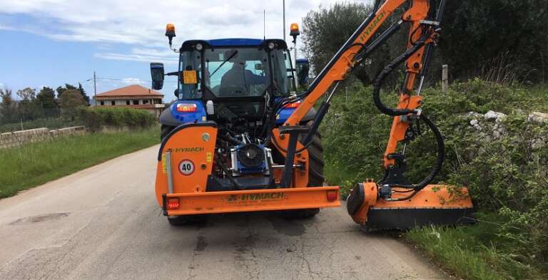 ZUCCARO: SFALCIO DELL’ERBA LUNGO LE STRADE PROVINCIALI. SI PARTE DA SAN NICANDRO