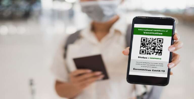 IL GREEN PASS DURERA’ 9 MESI PER I VACCINATI. MA COME SI OTTIENE E DOVE SI USA?