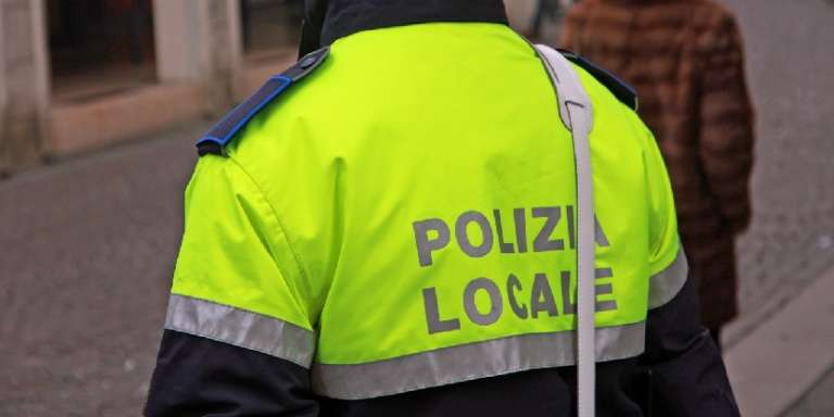 AVVISO PUBBLICO PER L’ASSUNZIONE A TEMPO DETERMINATO DI POLIZIA LOCALE