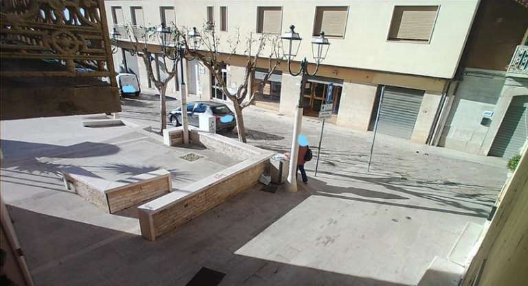 APRICENA, LE TELECAMERE FUNZIONANO. RAFFICHE DI MULTE E DENUNCE