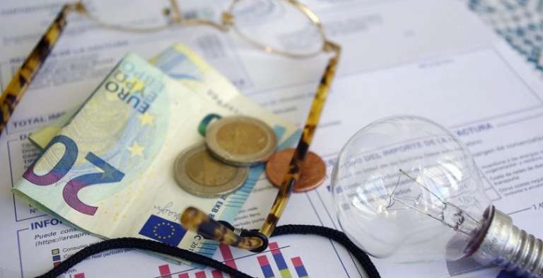BONUS SOCIALE SULLE BOLLETTE LUCE E GAS: COME AVERLO