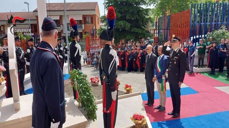 INAUGURAZIONE DI UNA STELE COMMEMORATIVA AI CADUTI DI NASSIRIYA PRESSO LA STAZIONE CARABINIERI