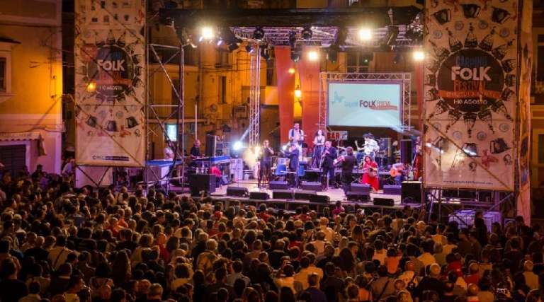 CARPINO FOLK FESTIVAL: UNA BATTAGLIA DI CIVILTÀ, CONTRO L’OSCURAMENTO DELLE ESPERIENZE LOCALI