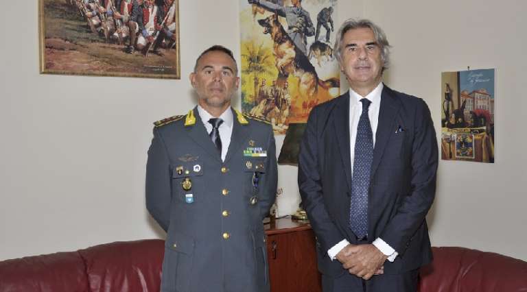 IL PREFETTO MAURIZIO VALIANTE IN VISITA AL COMANDO PROVINCIALE DELLA GUARDIA DI FINANZA DI FOGGIA