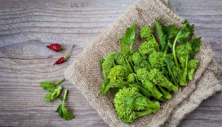 CIME DI RAPA, L’ORTAGGIO PIÙ SAPORITO DI QUESTA STAGIONE