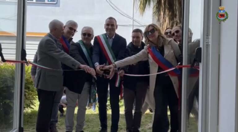 APRICENA, INAUGURATA UNA NUOVA PALESTRA COMUNALE PER STUDENTI E RAGAZZI