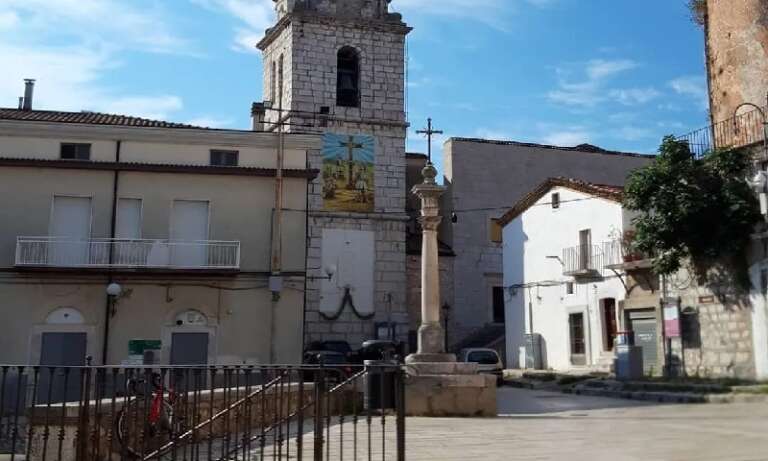 SAN NICANDRO: LARGO COLONNA E CHIESA MADRE, VIA GRAMSCI SISTEMAZIONE POZZETTI