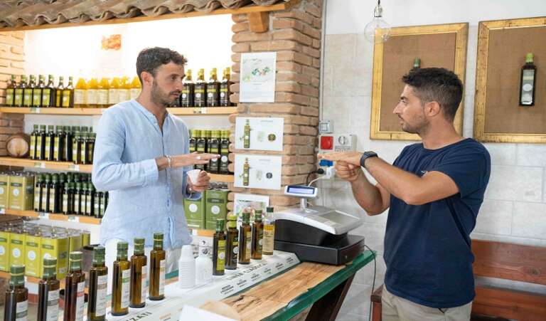 SCHERMA, LUIGI SAMELE PORTA AI MONDIALI L’OLIO DEL GARGANO “A SENTIMENTO”