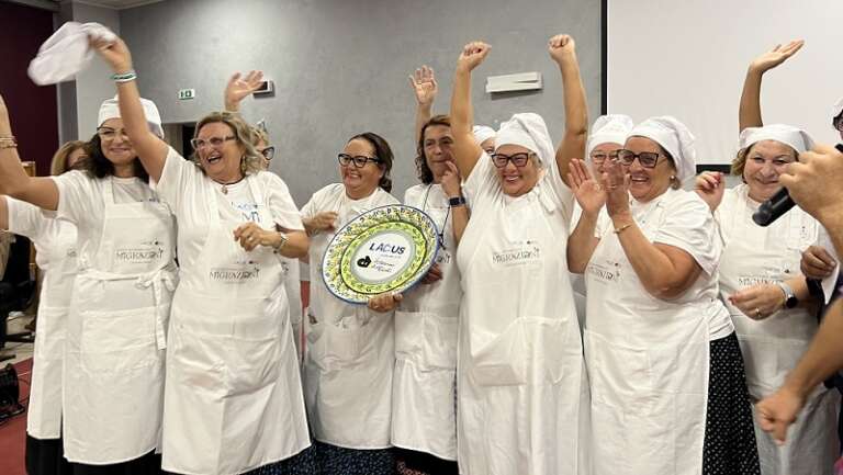 MAMME DEI VICOLI STAR DI “LACUS”, CAGNANO VARANO VINCE IL CONTEST DELLA TERRA DEI LAGHI