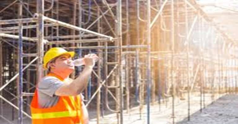 EMERGENZA CALDO: VIETATO IL LAVORO AL SOLE NEI SETTORI EDILE DALLE 12.30 ALLE 16.00