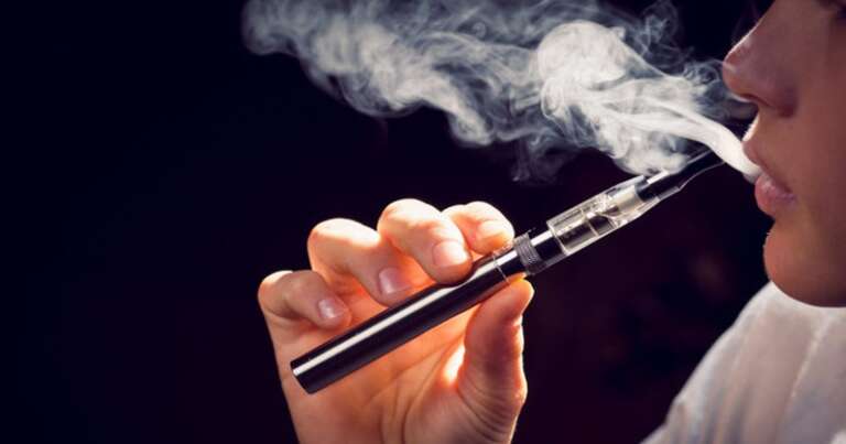 IL FUMO E’ UNA BRUTTA ABITUDINE, ANCHE QUANDO E’ ELETTRONICO