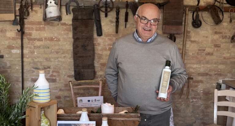 PREMIATA LA PASSIONE DI “NONNO PEPPINO”: L’OLIO EXTRAVERGINE DI OLIVA BIOLOGICO
