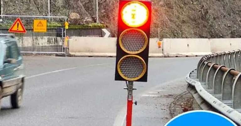 SAN NICANDRO GARGANICO, SEMAFORI MOBILI IN VIA TORRE MILETO