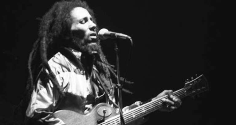 I SOLDI NON POSSONO COMPRARE LA VITA (Bob Marley)