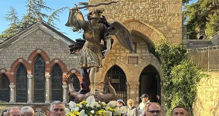 ORSARA E LA POLIZIA DI STATO INSIEME PER SAN MICHELE