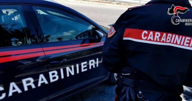 RAPINARONO UN’ANZIANA ALL’INTERNO DELLA SUA ABITAZIONE: 5 ARRESTI DA PARTE DEI CARABINIERI