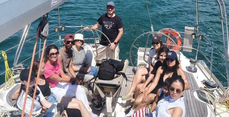 A BORDO DELL’INVICTA CHE TRAFFICAVA ESSERI UMANI OGGI TRASPORTA INCLUSIONE E INTERCULTURA